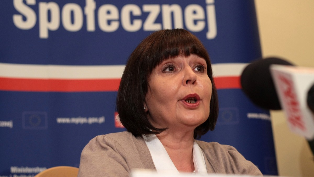 - Mam dobre intencje jeśli chodzi o "pomostówki" dla nauczycieli. Nikt ich jeszcze jednak im nie obiecał - powiedziała w "Kontrapunkcie" RMF FM Jolanta Fedak. Minister pracy mówiła w programie o swoich doświadczeniach związanych z praca w ramach koalicji PO-PSL.