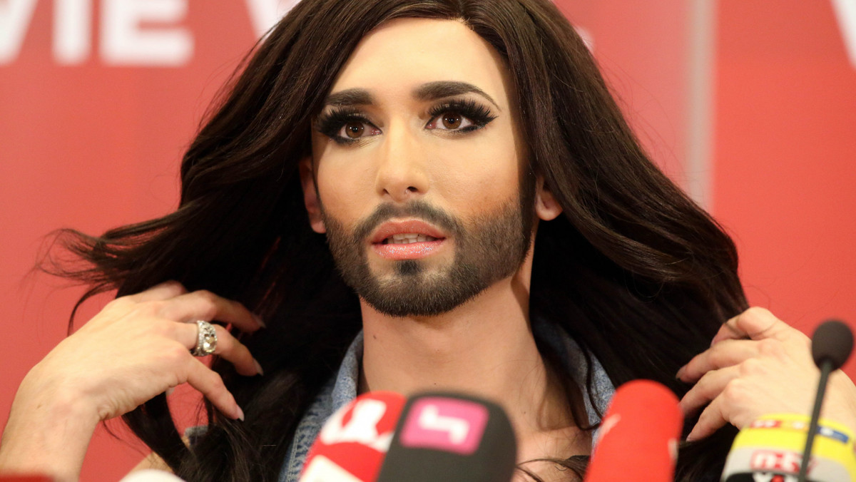 Conchita Wurst została zatrzymana przez niemiecką policję na lotnisku w Düsseldorfie. Wokalistce groziła deportacja do Austrii. Przekroczyła granicę mimo zakazu. 