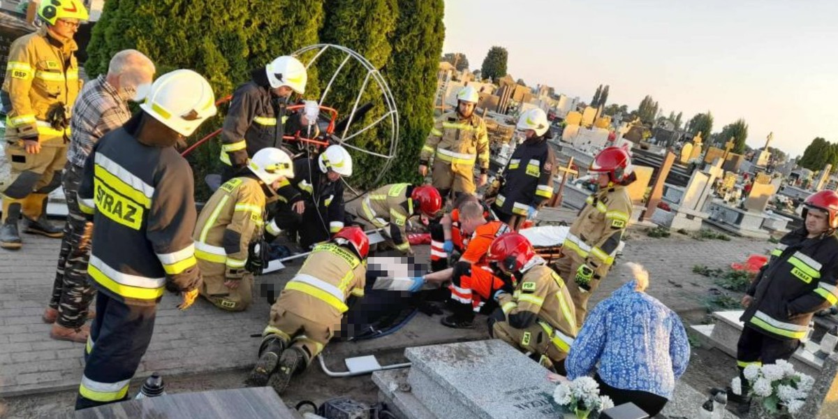 Op een begraafplaats in Sędzin vond een dramatisch ongeluk plaats. De piloot overleefde het niet.