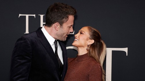 Megdobban a szív: Jennifer Lopez a vörös szőnyegen is Ben Affleck mellett áll, csodás a harmónia