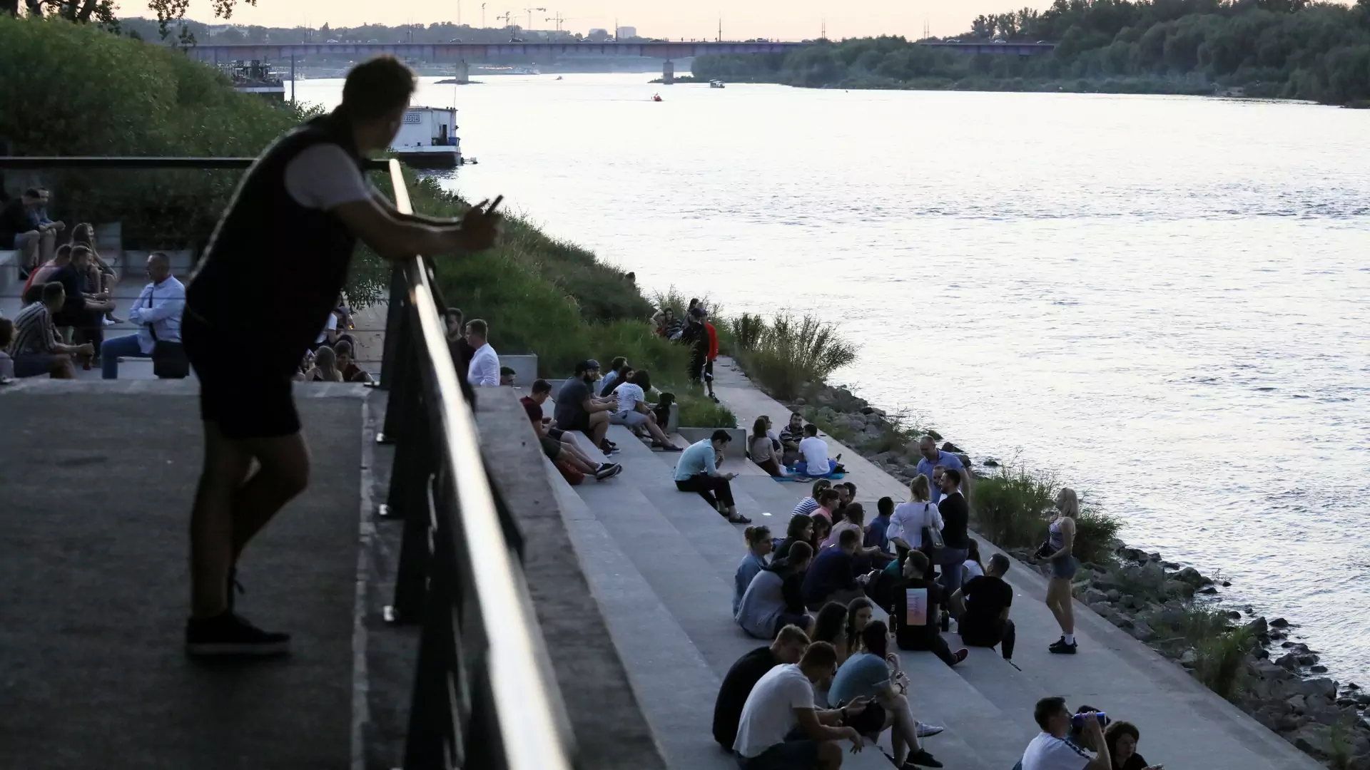 "Alkohol ciągnął mnie na dno". Z młodym pokoleniem rozmawiamy o abstynencji