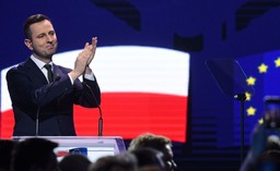 Kosiniak-Kamysz: Nie walczę z PiS, tylko o głosy Polaków. Bycie „antypis” to za mało [WYWIAD]