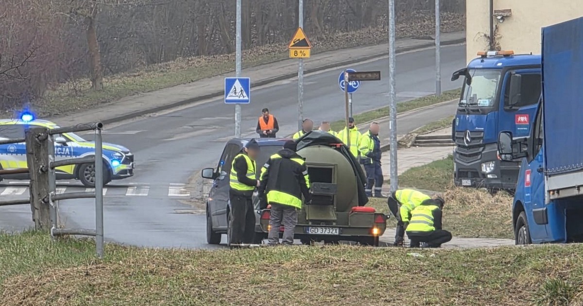 Niespodziewane znalezisko w gdańskiej kanalizacji: akcja służb
