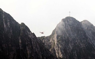 Tatry: Ratownicy dotarli do ciał obydwu grotołazów w Jaskini Wielkiej Śnieżnej