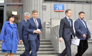 MON składa wyjaśnienia ws. Caracali: Berczyński, Nowaczyk i Misiewicz nie mieli dostępu do dokumentów offsetowych