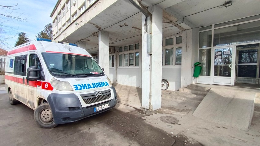 Masovno trovanje u fabrici u Aleksincu