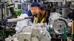 polska drugą japonią. toyota stawia u nas na unikalną fabrykę. to przełom