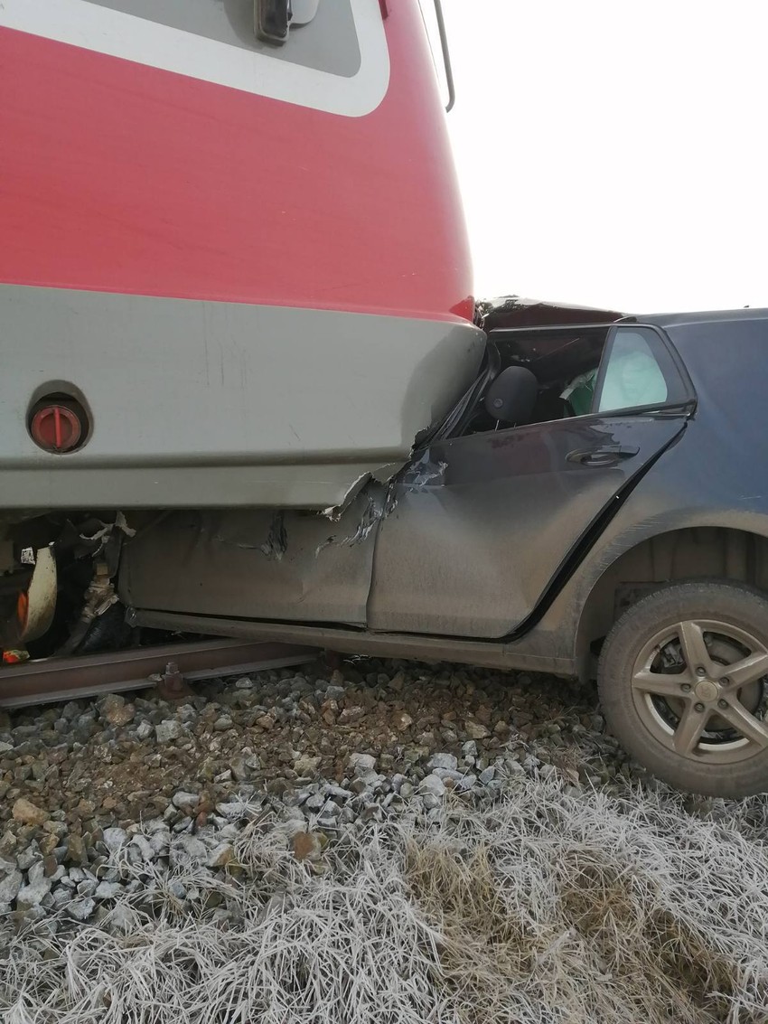 Voz udario automobil