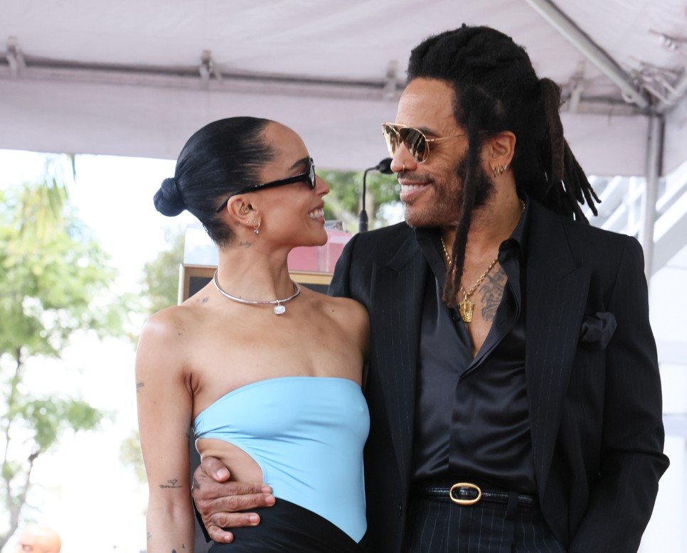 Lenny Kravitz és Lisa Bonet híres, bohém stílusú pár voltak a '80-as–'90-es években, és közös gyermekük, Zoe Kravitz beleszületett a művészet és stílus világába