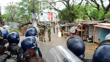 Bangladesz: w starciu policji z islamistami zginęły 4 osoby; 42 są ranne