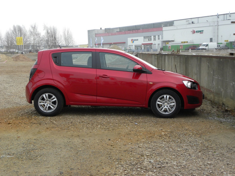 Chevrolet Aveo 5d: Na podbój miasta