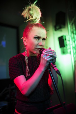 Dorota Masłowska Społeczeństwo jest niemiłe płyta muzyka rap hip hop