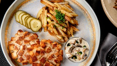 pyszny obiad na sobotę. podajemy przepis, ty gotujesz. uwielbiany w prl sznycel ministerski