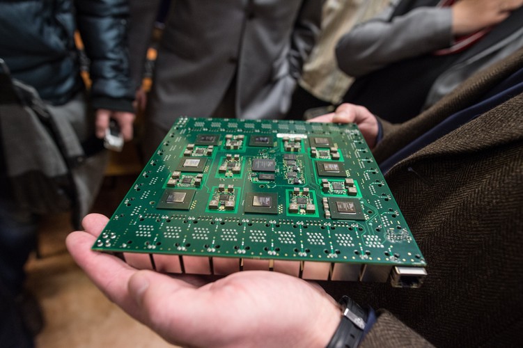 Dzięki pracy nowego urządzenia będzie można znacznie skrócić czas badań laboratoryjnych, co znacząco wpłynie na obniżenie kosztów.
<br><br>
(gm/zuz) PAP/Grzegorz Michałowski