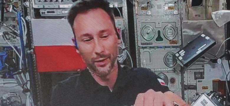 Sławosz Uznański-Wiśniewski wraca z ISS. Gdzie i kiedy kapsuła Dragon wyląduje? [RELACJA NA ŻYWO]