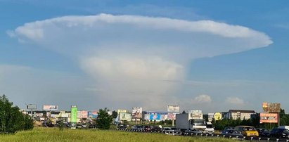 Gigantyczny grzyb na niebie w pobliżu Czarnobyla