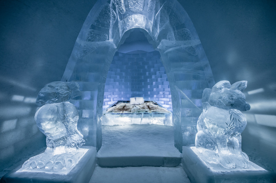 Lodowy hotel ICEHOTEL w Jukkasjärvi koło Kiruny (Szwecja)