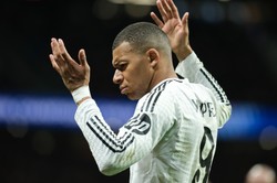 Kylian Mbappe trafił do szpitala. Silne zakażenie