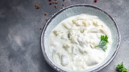 śledzie w śmietanie z przepisu ewy wachowicz. idealna klasyka na środę popielcową. przepis na śledzie