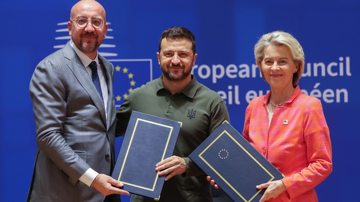 Létrejött a megállapodás! Ezt ígéri Zelenszkijnek az EU: mutatjuk, mit vállalt cserébe Ukrajna