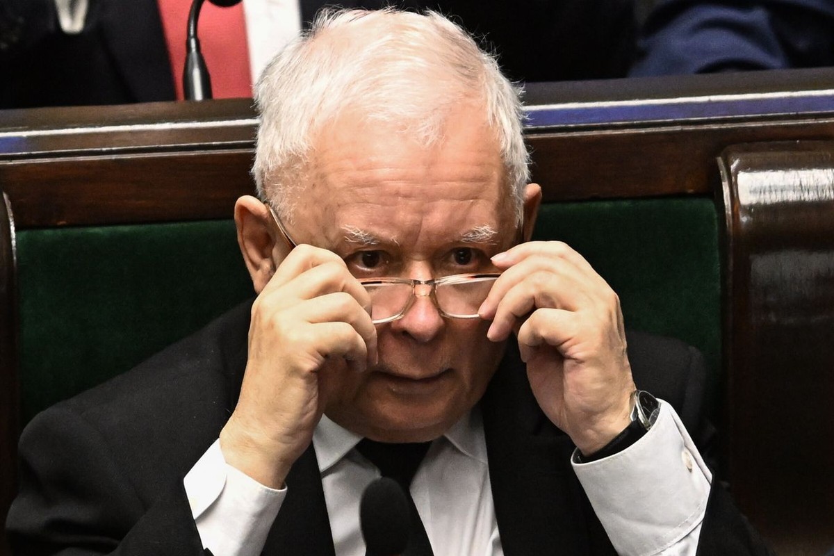 W piątek przed komisją ds. wyborów korespondencyjnych stanie prezes PiS Jarosław Kaczyński
