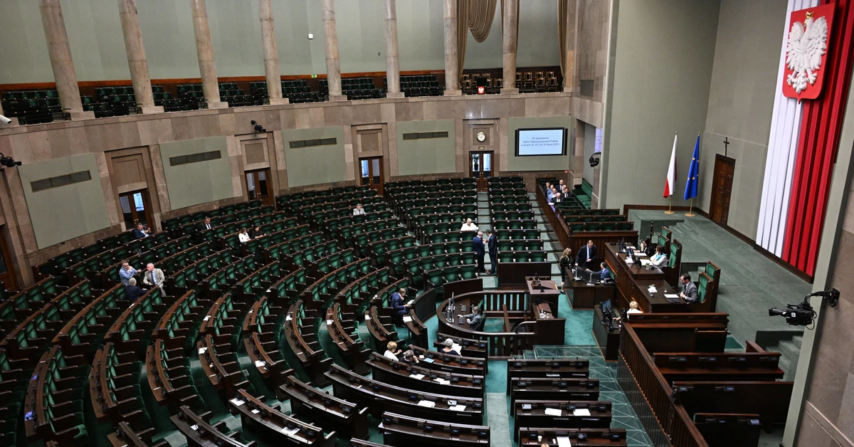 Nowa konstytucja w Polsce? Wyniki sondażu zaskakują