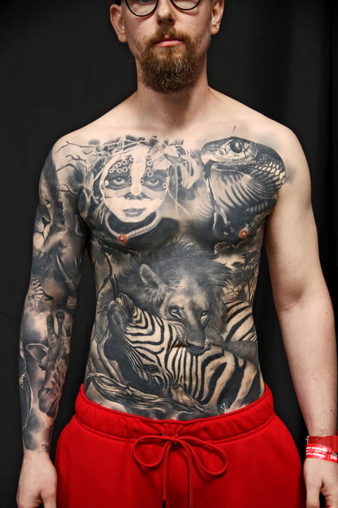Najlepszy tatuaż realistyczny cieniowany wygojony - Jarek Goraj, Łódź