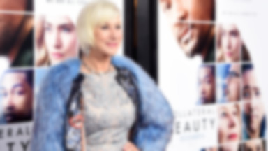 Helen Mirren w świetnej kreacji na premierze filmu. Uwagę zwraca jeden szczegół...