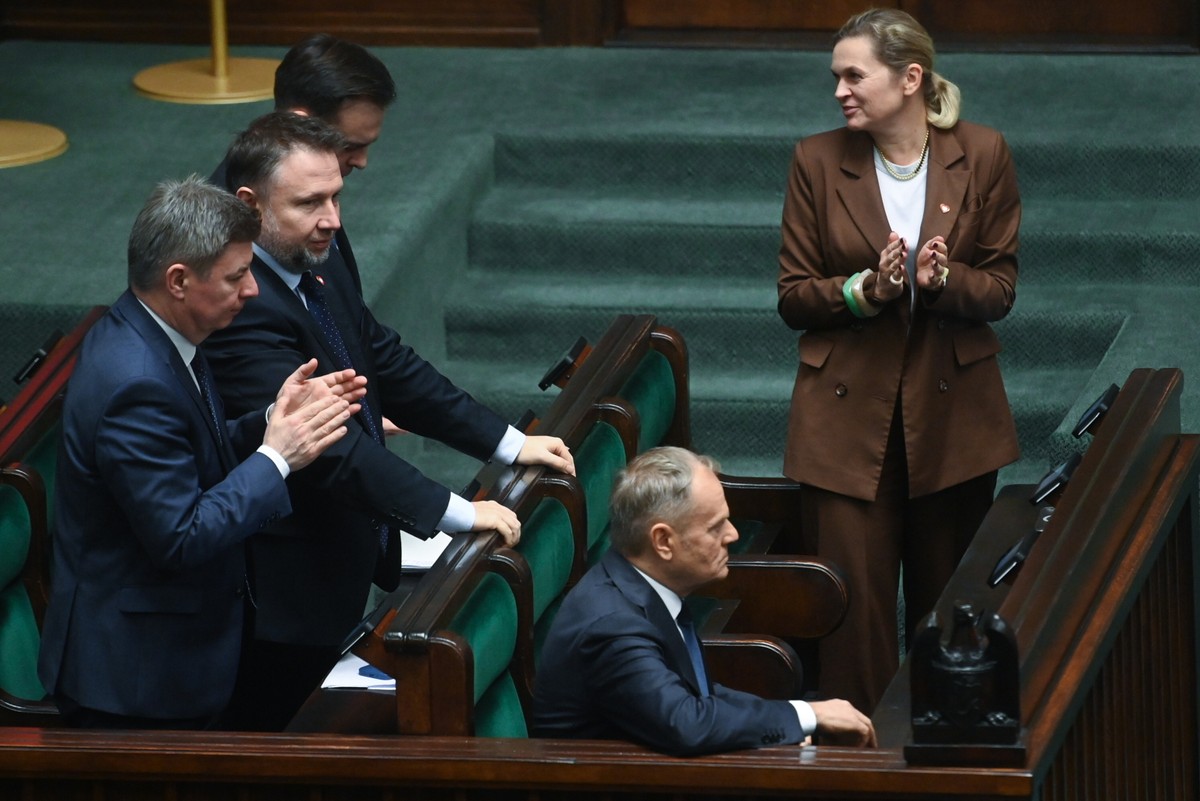 Donald Tusk, Barbara Nowacka