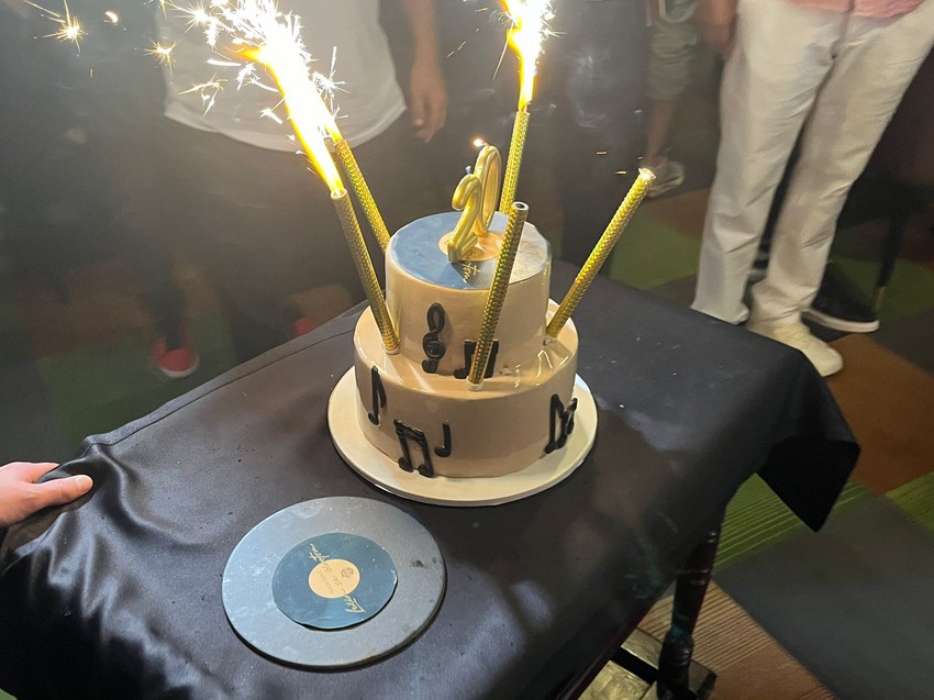 Torta na promociji Tanje Savić