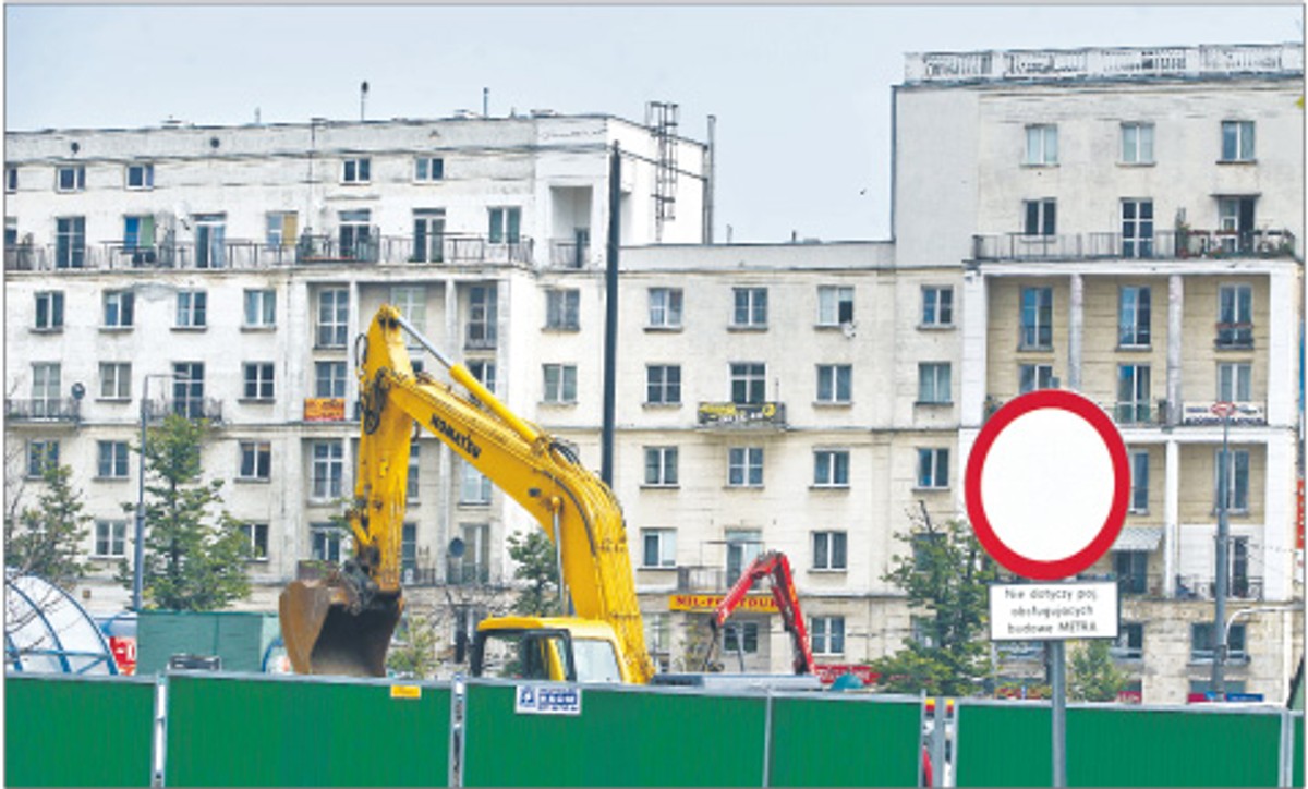 Budowa metra sparaliżowała centrum Warszawy. Ale trudno na razie przesądzić, jak wpłynie na ceny mieszkań Fot. Artur Chmielewski