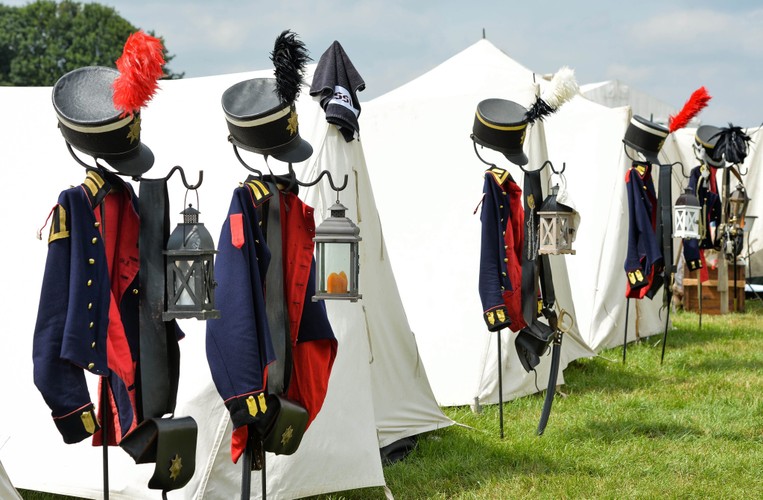 Brytyjscy rekonstruktorzy przed bitwą