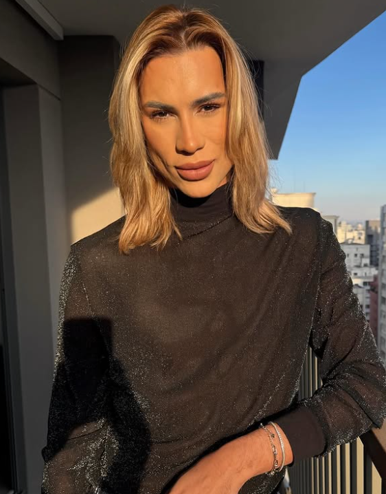 Junior Dutra sa preslávil ako módny stylista.