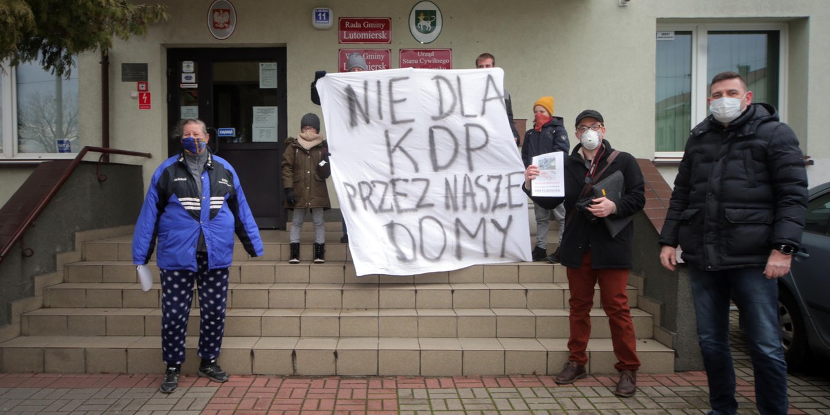 Protest w Lutomiersku. Nie chcą KDP – kolei dużych prędkości