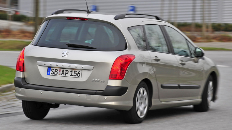 Peugeot 308 SW (2008-14)
1.6 VTi/120 KM - od 19 000 zł