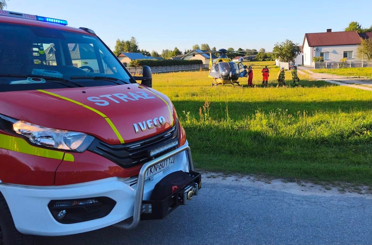 Dramat w Młotkowicach. 5-latek potrącony przez ciężarówkę przed własnym domem. Wezwano śmigłowiec LPR