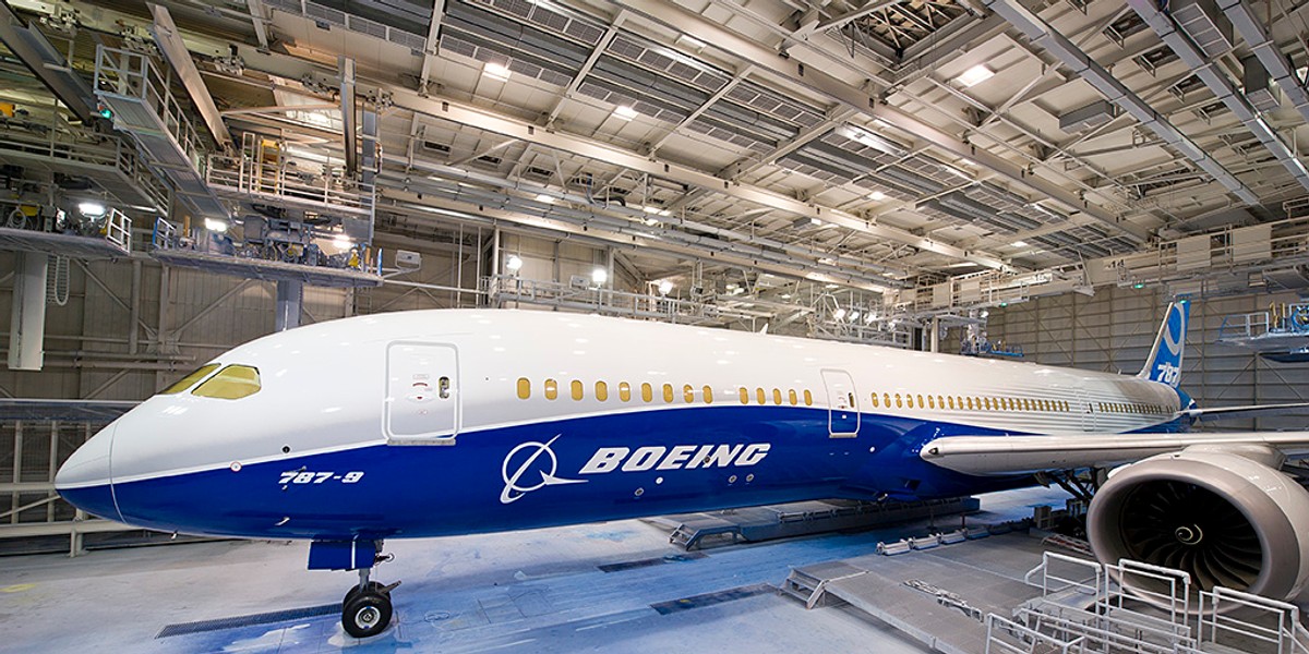 Boeing to jeden z dwóch największych producentów samolotów na świecie. Doniesienia o nieprawidłowościach przy produkcji Dreamlinerów to kolejna rysa na jego wizerunku jako wyznaczającego najwyższe standardy w tej branży