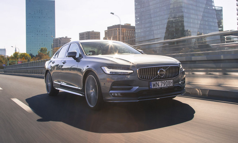 Volvo S90 D4 - inny wymiar luksusu