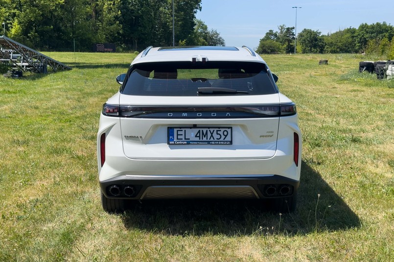 Omoda 9 Super Hybrid