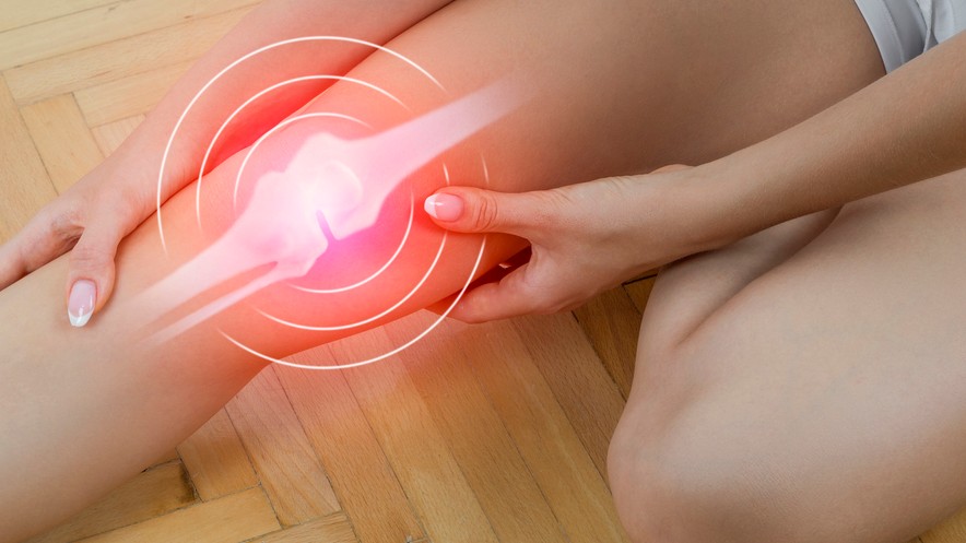 Odborníci upozorňujú na príznaky vážneho ochorenia kostí. (ilustračné foto)