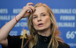 Polacy walczą o niedźwiedzie. Tomasz Wasilewski i jego fantastyczne aktorki na Berlinale [ZDJĘCIA]