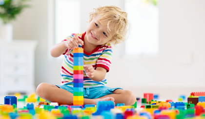 Zabawki dla małych odkrywców – to one pobudzą kreatywność dziecka