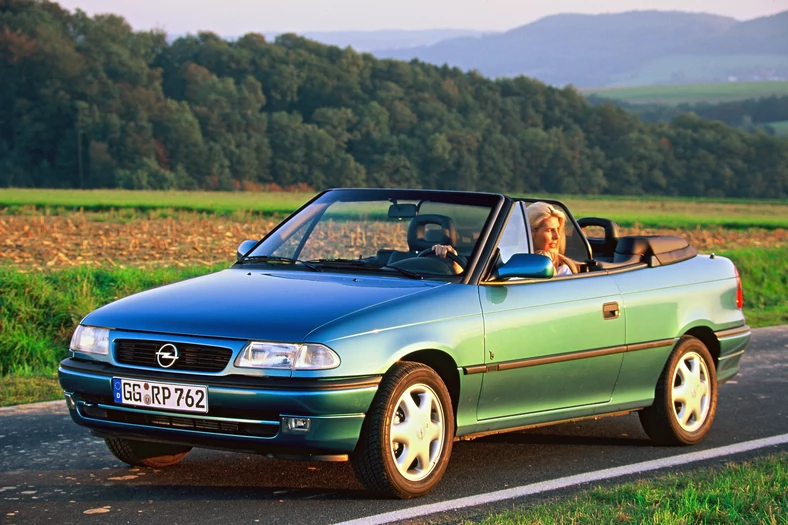 Opel Astra F Cabrio (1993-2000)