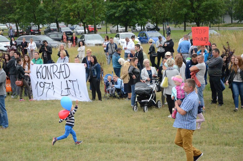 Protest przed szpitalem w Legnicy