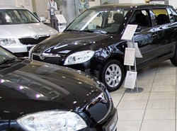 Zobacz, na jakie samochody stać Polaka