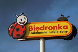 Biedronka uruchamia swoją fundację. Ma pomagać jednej grupie osób