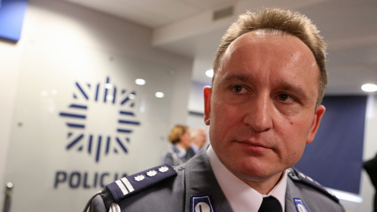 Insp. Tomasz Miłkowski objął stanowisko małopolskiego komendanta wojewódzkiego policji. Dotychczasowy komendant nadinsp. Mariusz Dąbek został odwołany ze stanowiska przez ministra spraw wewnętrznych, na wniosek komendanta głównego policji.