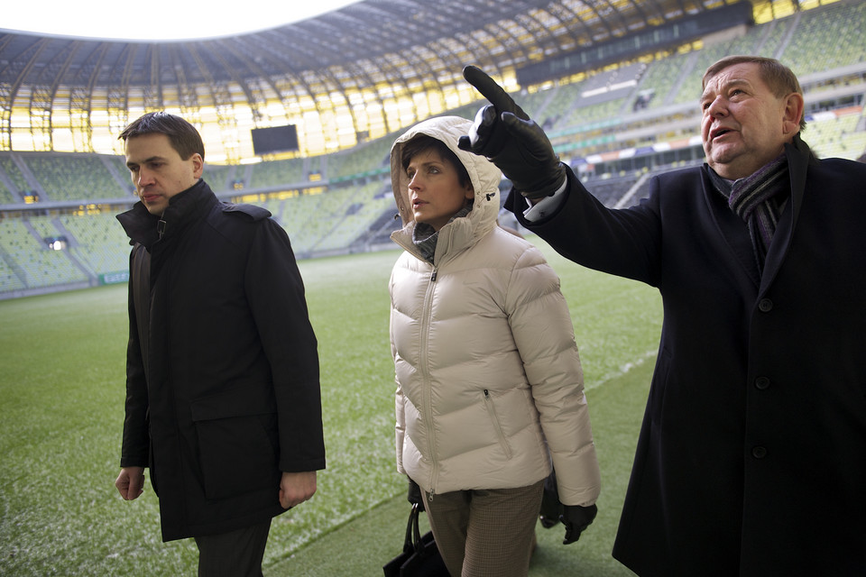 Minister sportu Joanna Mucha wizytuje stadion w Gdańsku