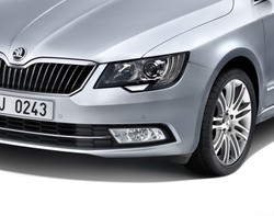 Nowa twarz przeboju Skody! Tak wygląda superb po modernizacji - zdjęcia