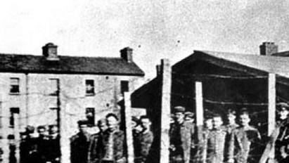Magyarokat zártak az ír fogolytáborba